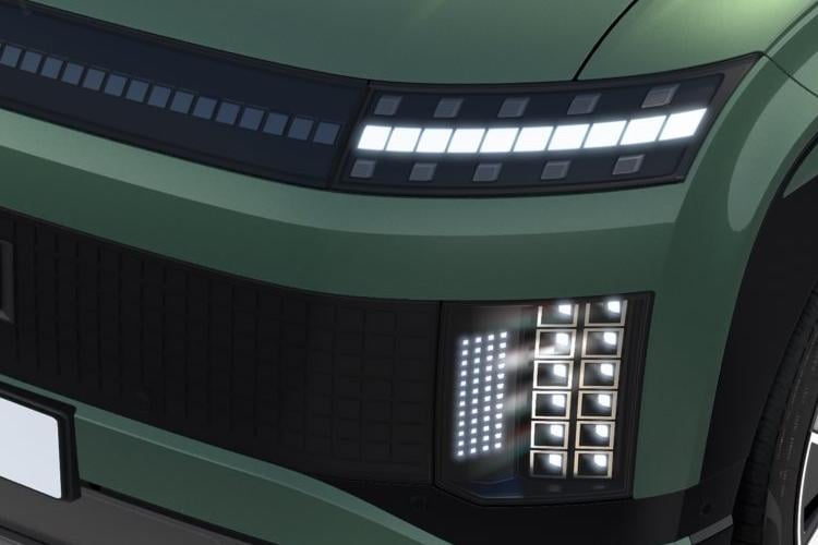 3971992 160kW Premium 110kWh 5dr Auto