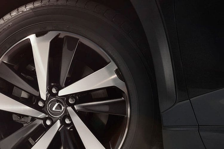 4061006 350h 197 Premium Plus 5dr E-CVT 2WD