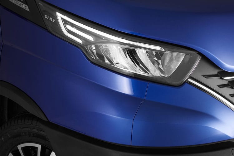 3947557 2.3 Chassis Cab 4100 WB Hi-Matic